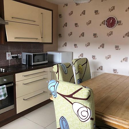 Claire'S Airbnb 2 Belfast Buitenkant foto