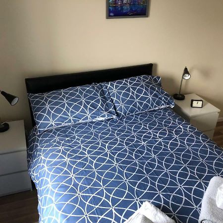 Claire'S Airbnb 2 Belfast Buitenkant foto