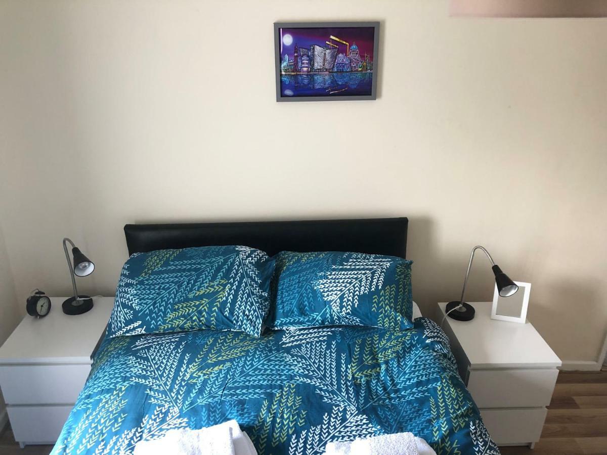 Claire'S Airbnb 2 Belfast Buitenkant foto