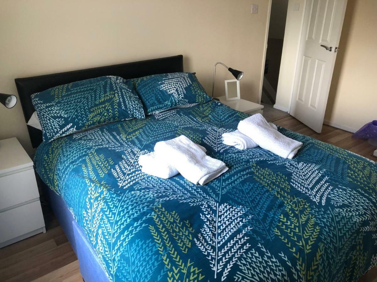 Claire'S Airbnb 2 Belfast Buitenkant foto